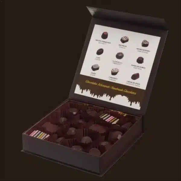 Caixa de bombons chocolate sortidos.