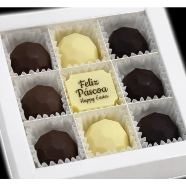 Caixa com 9 bombons de formas diferentes