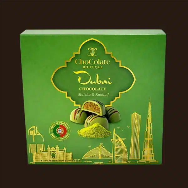 Caixa de bombons com chocolate de Dubai e Matcha.