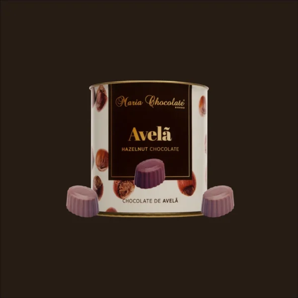 Lata de bombons de chocolate com recheio.