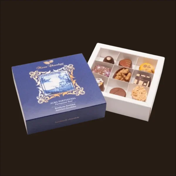 Caixa de bombons de chocolate sortidos.