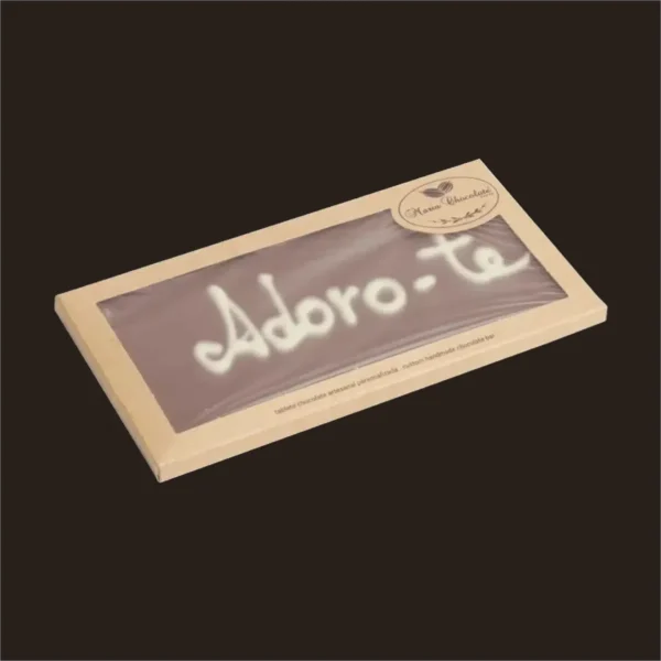 Tablete de chocolate com mensagem.