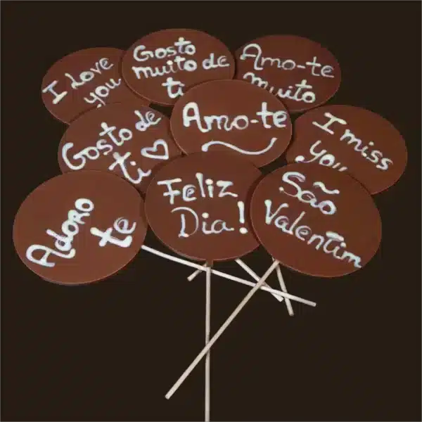 Chupa de chocolate com mensagem.