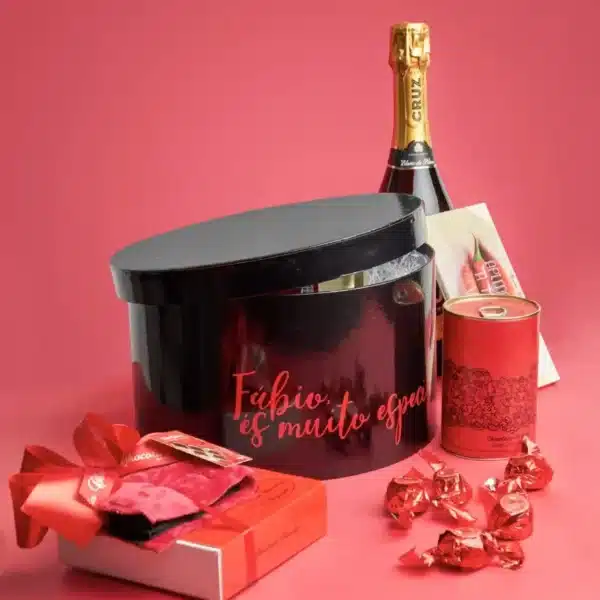 Gift Box com produtos diversos.