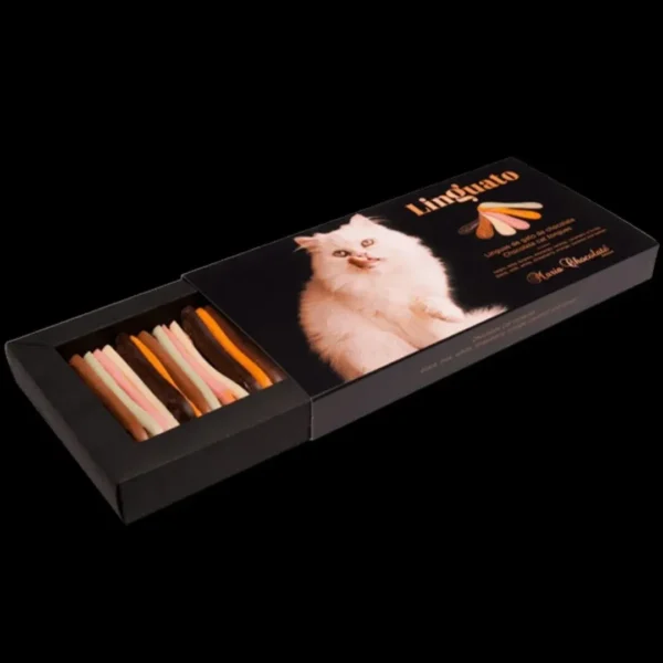Deliciosas línguas de gato de chocolate.