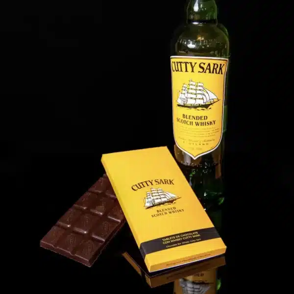Tablete de chocolate com whisky.