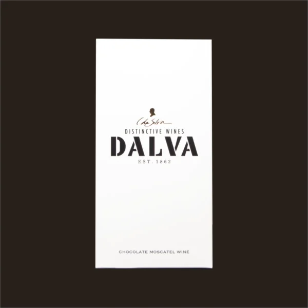 Tablete de chocolate com recheio.