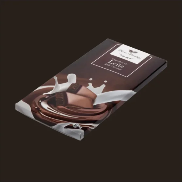 Tablete de chocolate de leite.