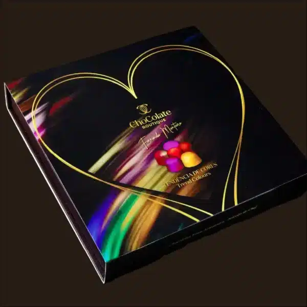 Caixa de bombons de chocolate sortidos.