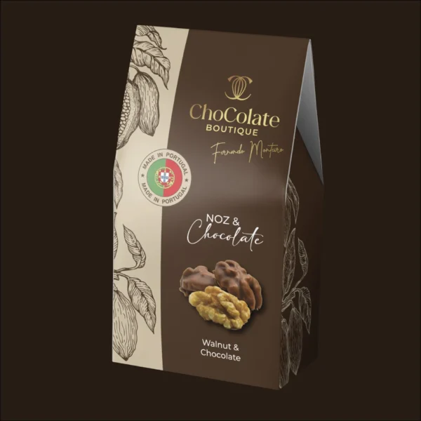 Caixa de nozes com chocolate.